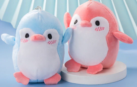 Le bel animal de pingouin a bourré les jouets pendants 1Pcs, couleur aléatoire de cadeaux de cadeau de Toy Keychain Key Holder Bag de peluche de poupée