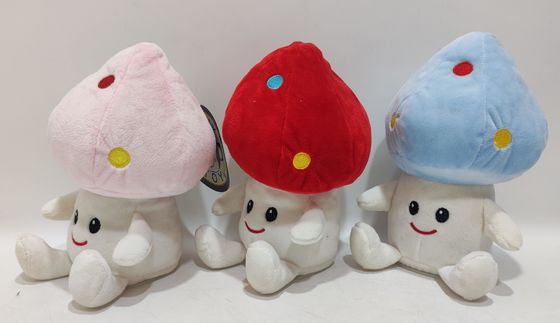 Trois disques couleur mouvant champignons gauche et droite jouet de peluche électrique poupée de confort doux