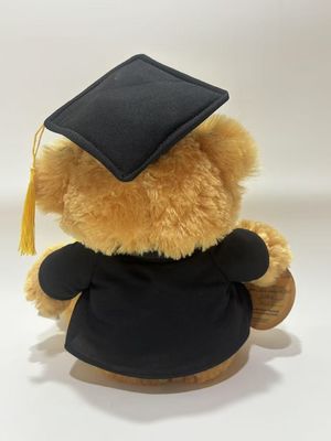 Une poupée en peluche pour bébé.