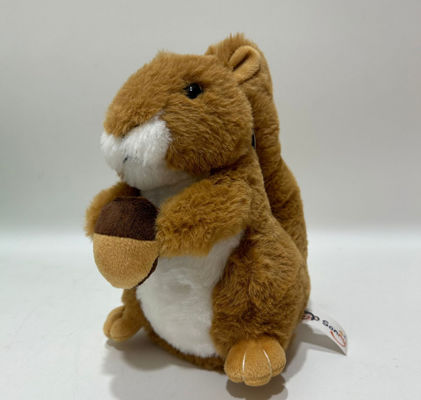 Fabrique de jouets en peluche pour écureuils